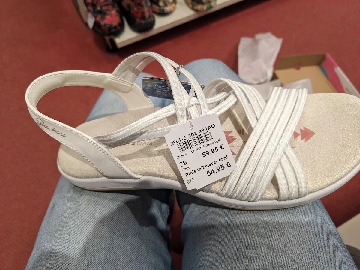 majo Markenschuhe clever einkaufen e.K. (ehemals Braun Markenschuhe) – Sandale in Bad Vilbel, Hessen