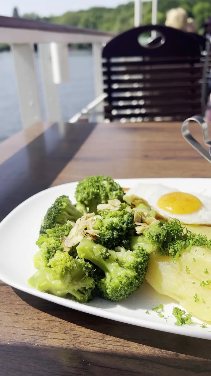 Alte Liebe Restaurantschiff – Meeresfrüchte-Restaurant in Berlin