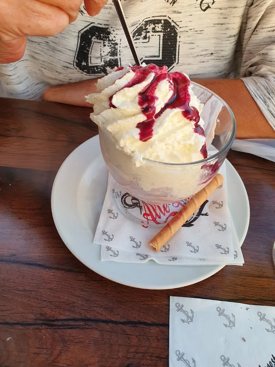 Alte Liebe Restaurantschiff – Gelato in Berlin