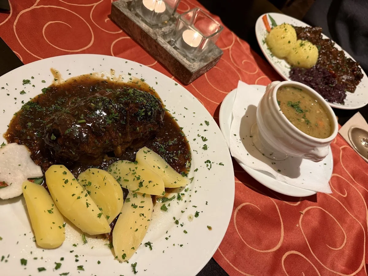 Restaurant Elefant – Sauerbraten in Berlin