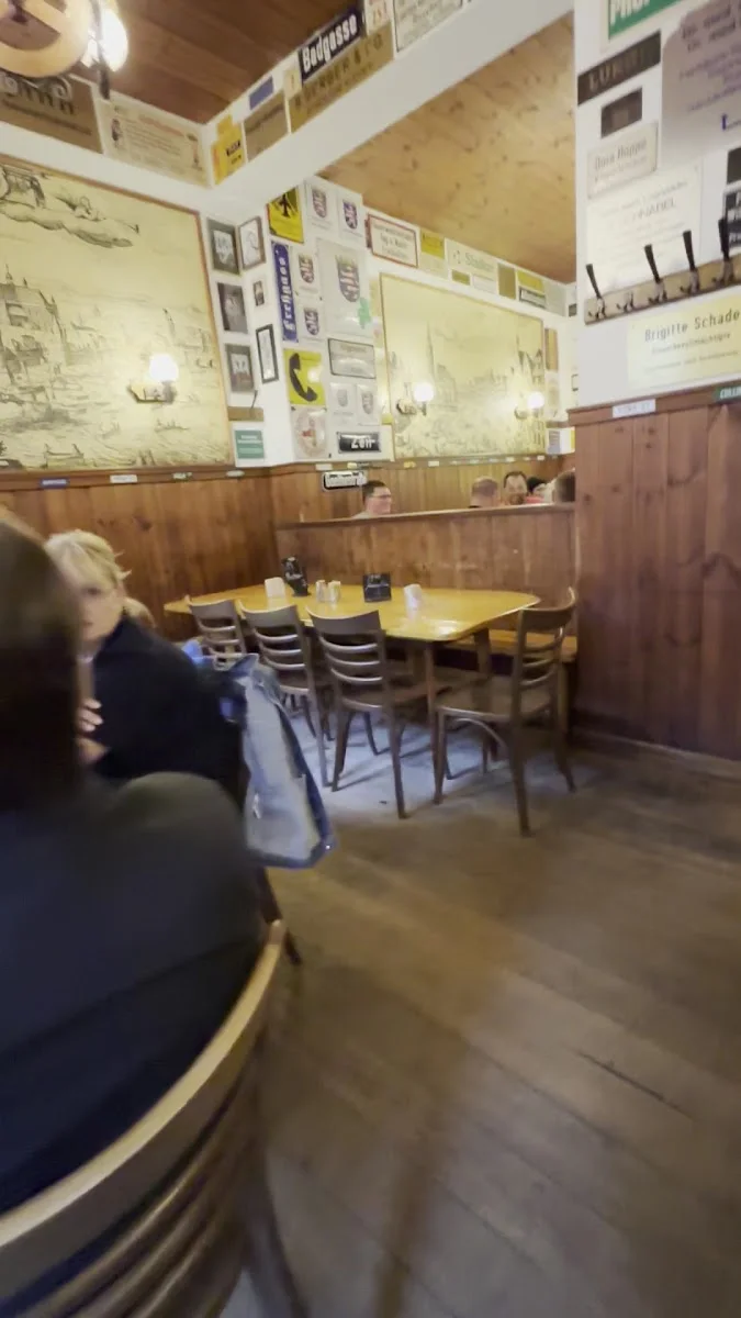 Apfelwein Dax – Atmosphäre in Frankfurt am Main, Hessen