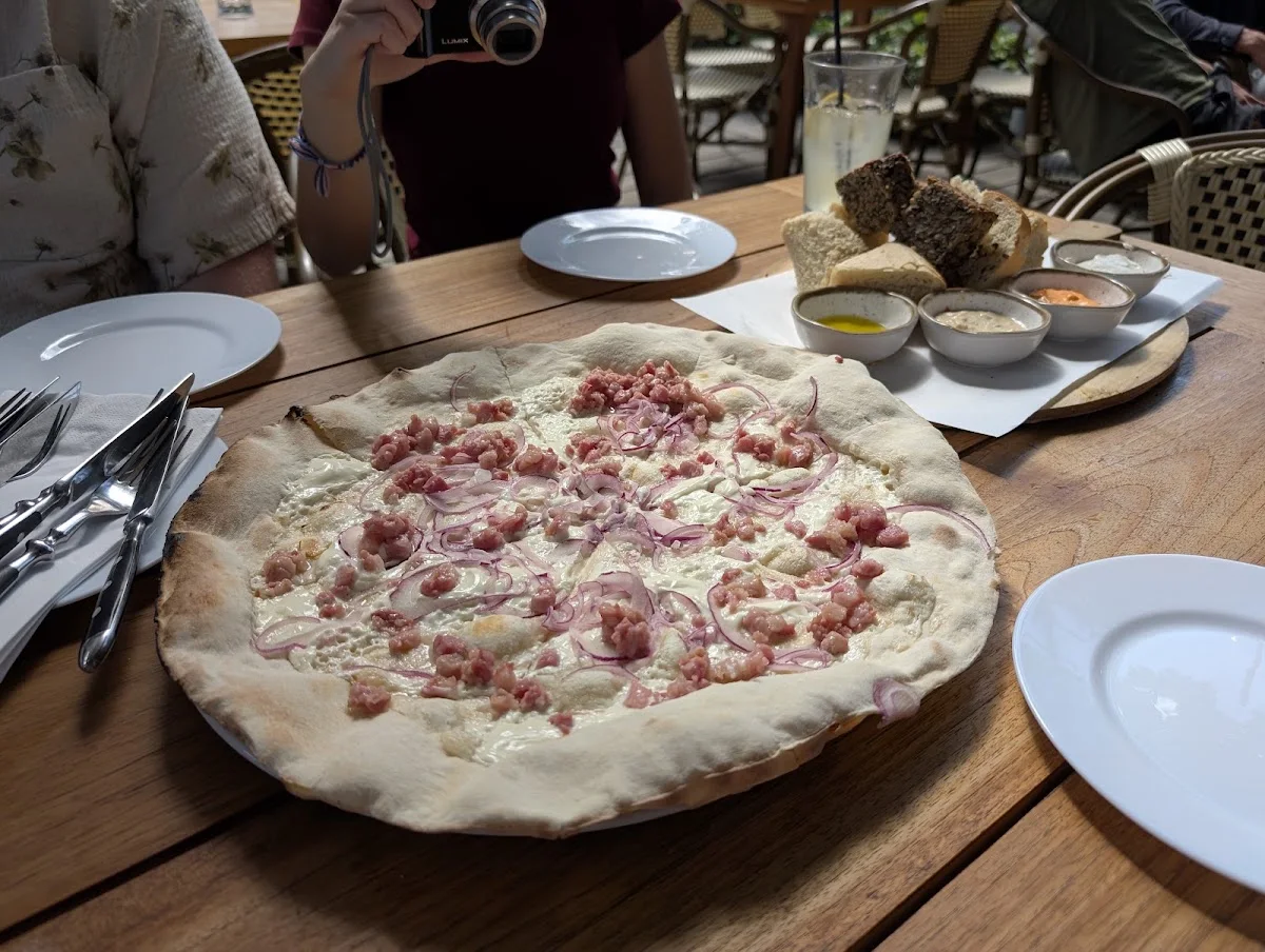 Café am Neuen See – Flammkuchen in Berlin