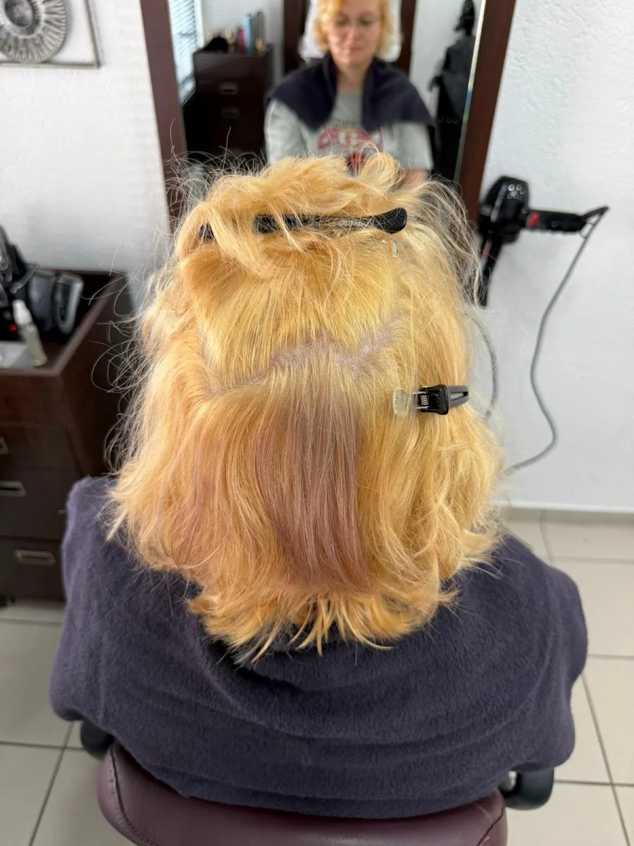 Friseursalon17 & Beautystudio ByCelin Hairstylist – Besucherfoto: Andreas John in Friedrichshafen, Baden-Württemberg