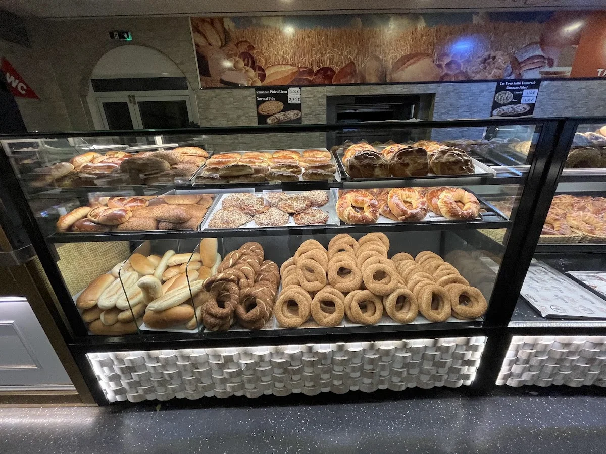 Bäckerei Metropole GmbH – Atmosphäre in Stuttgart Zuffenhausen, Baden-Württemberg