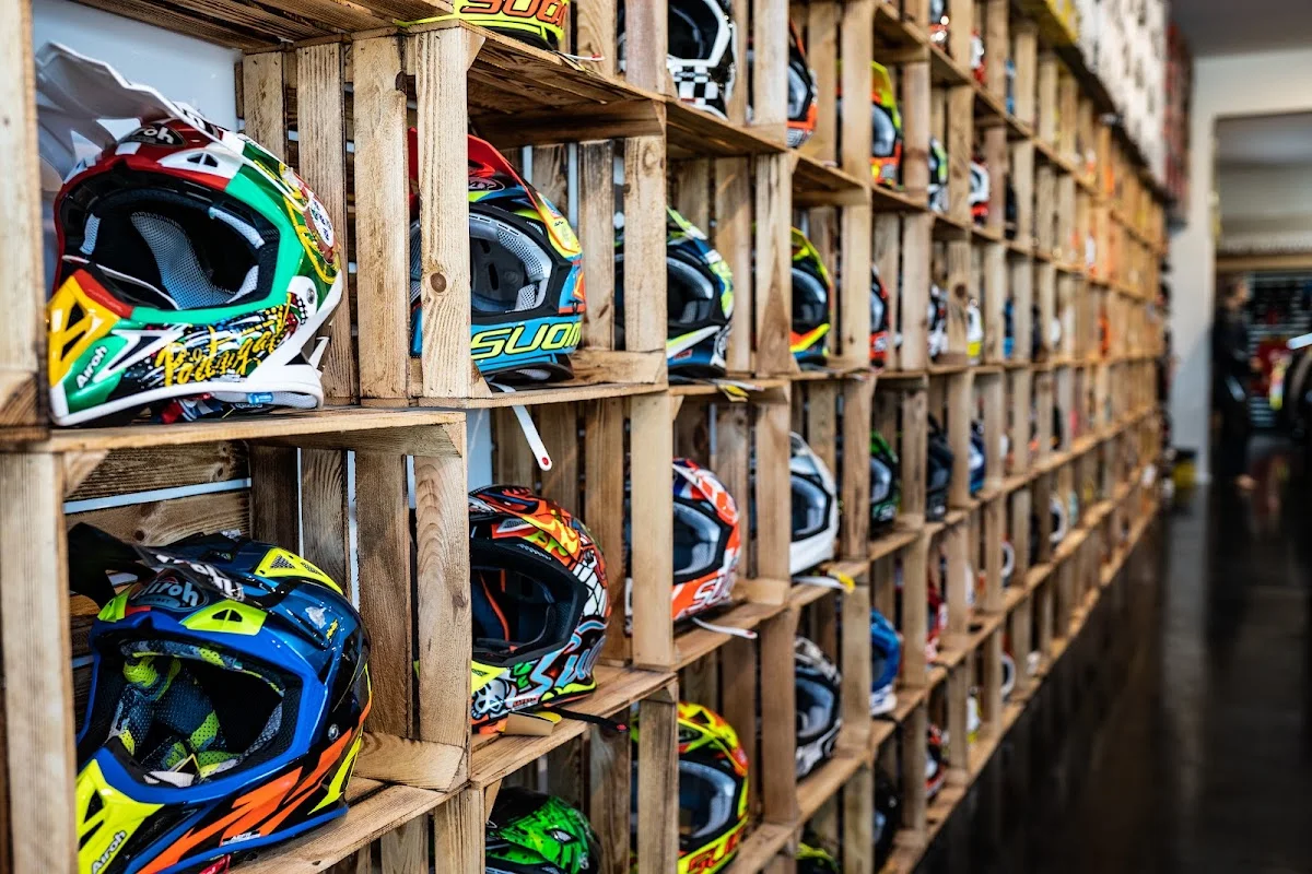 Offroadzentrale - Motorradbekleidung, Beta Vertragshändler – Motorradhelm in Neuching, Bayern