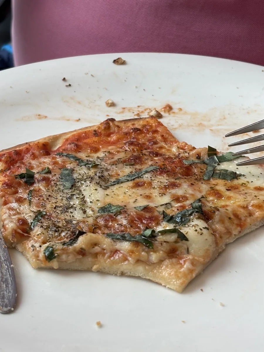 Ristorante Pizzeria Al Lido in Hamburg - Hafencity – Restaurant mit europäischer Küche in Hamburg