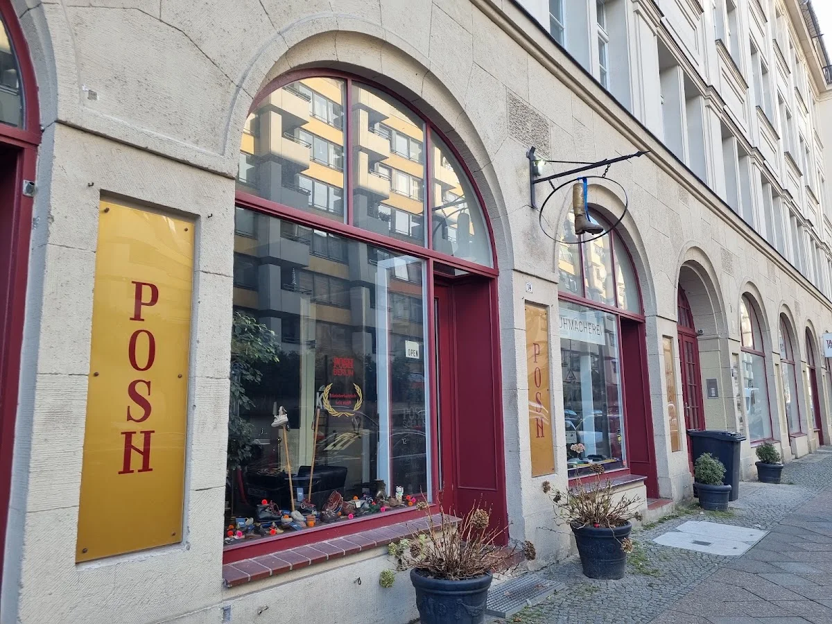 Posh Schuhe Berlin – Außenbereich in Berlin