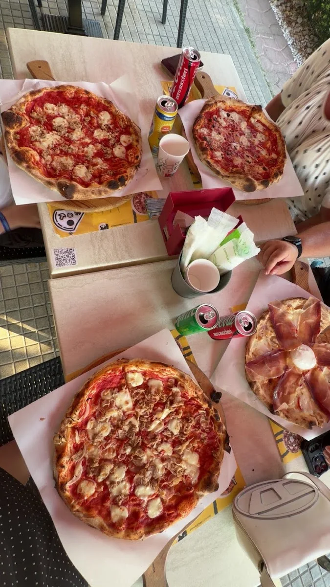 L'angolo della Pizza – Pizzeria in München, Bayern