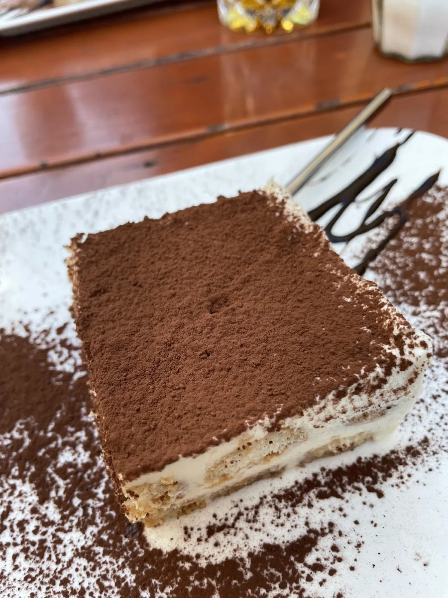 L'angolo della Pizza – Tiramisu in München, Bayern