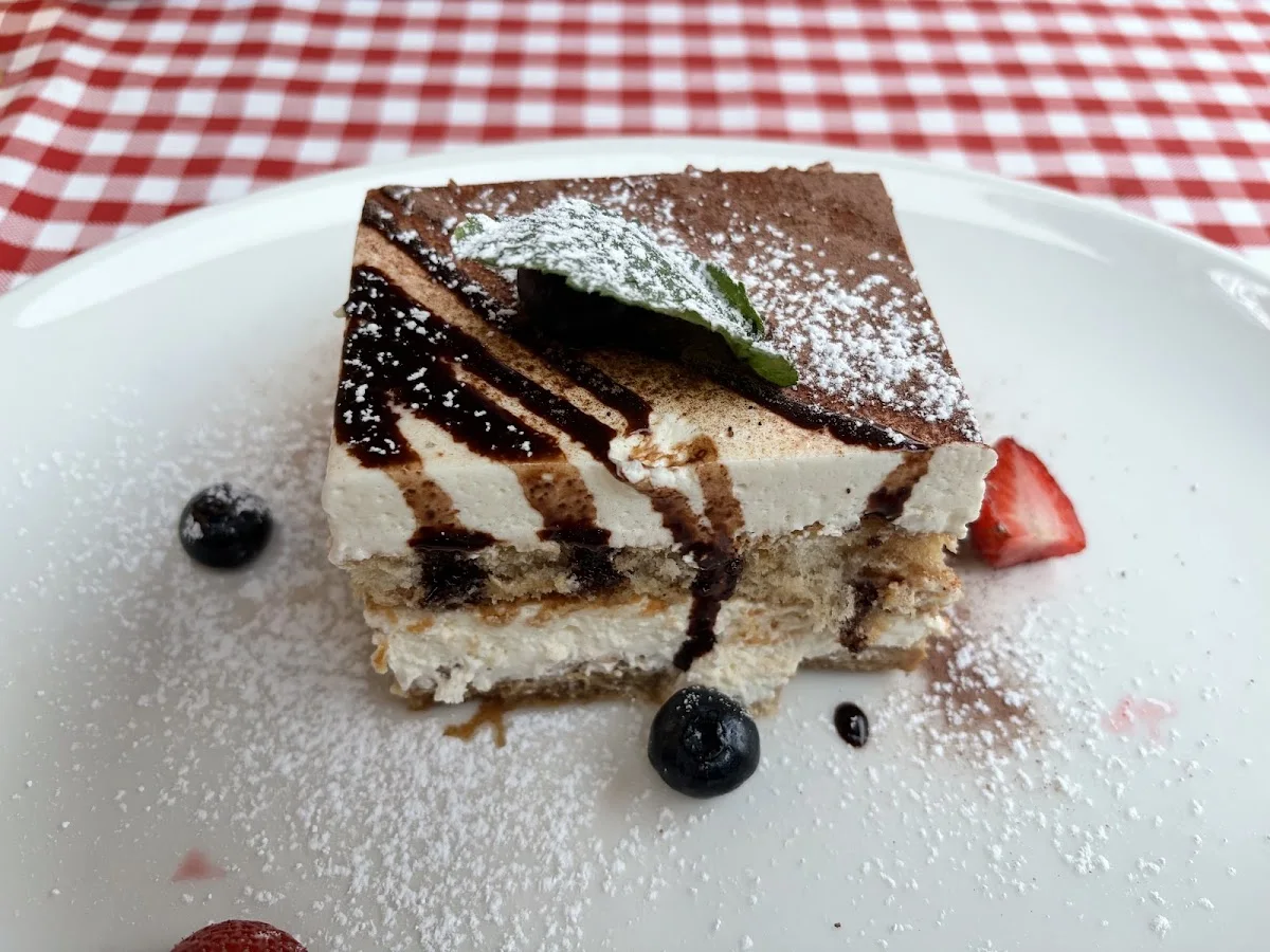 Luigi – Osteria & Wine Bar – Tiramisu in Berlin
