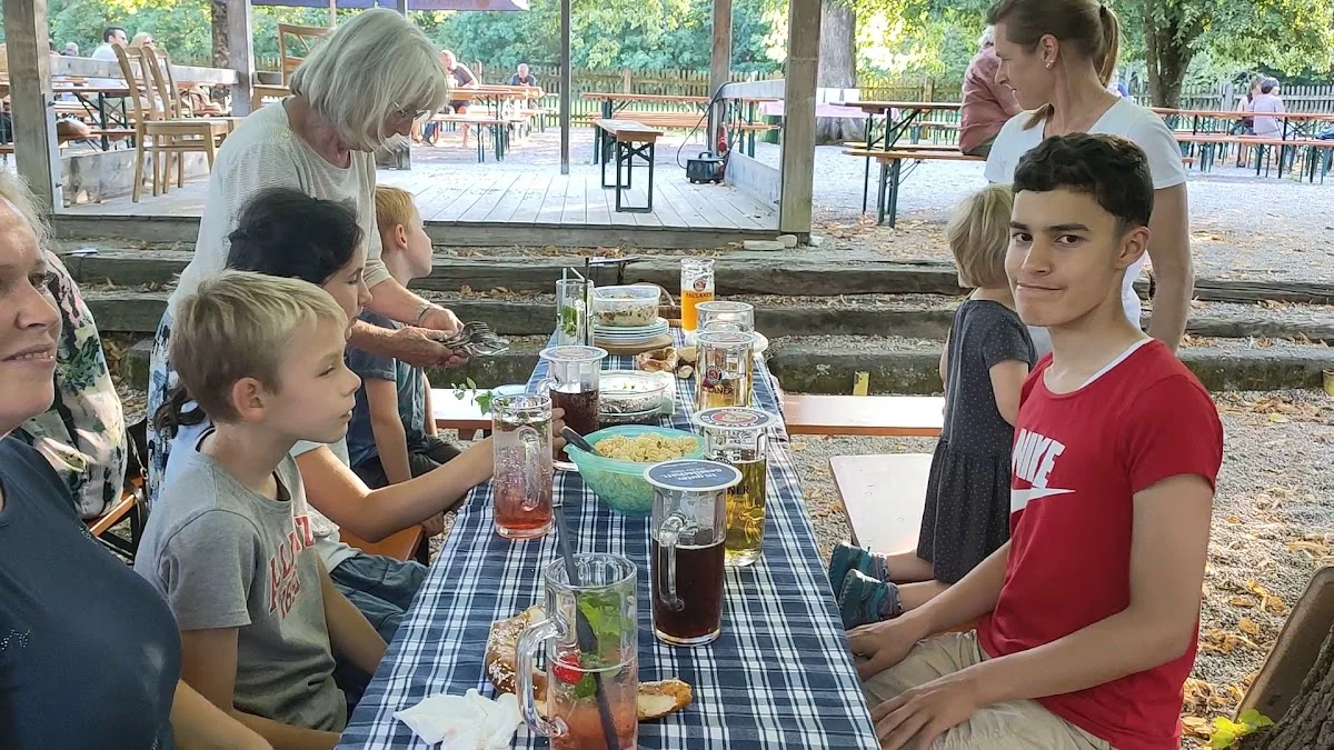 Forsthaus Kasten Biergarten – Biergarten in Gauting, Bayern
