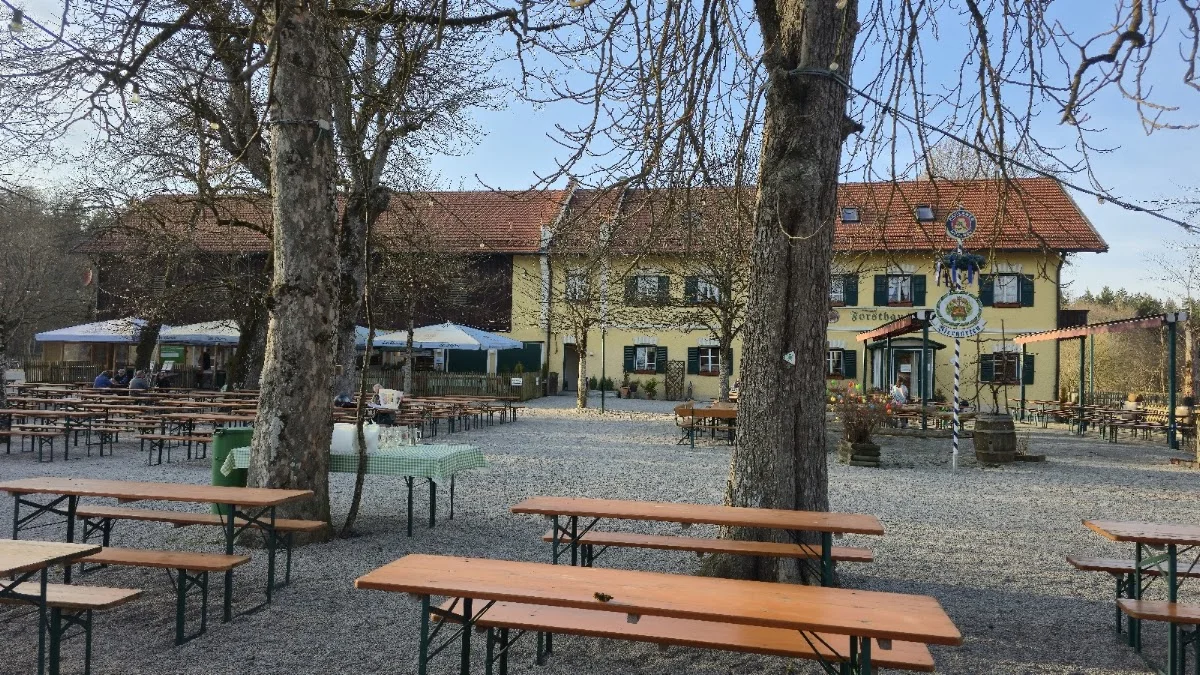 Forsthaus Kasten Biergarten – Atmosphäre in Gauting, Bayern