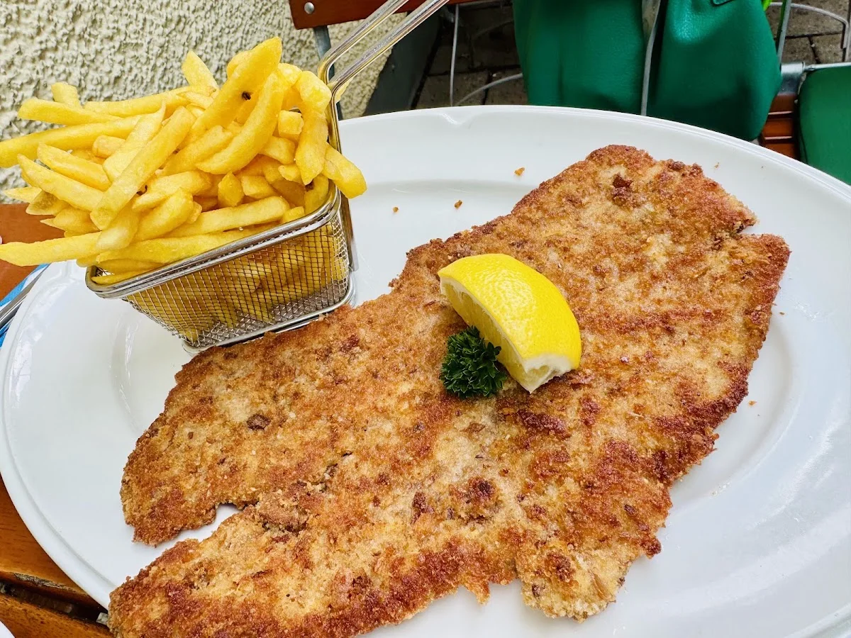 Alter Wirt Moosach – Essen und Trinken in München, Bayern