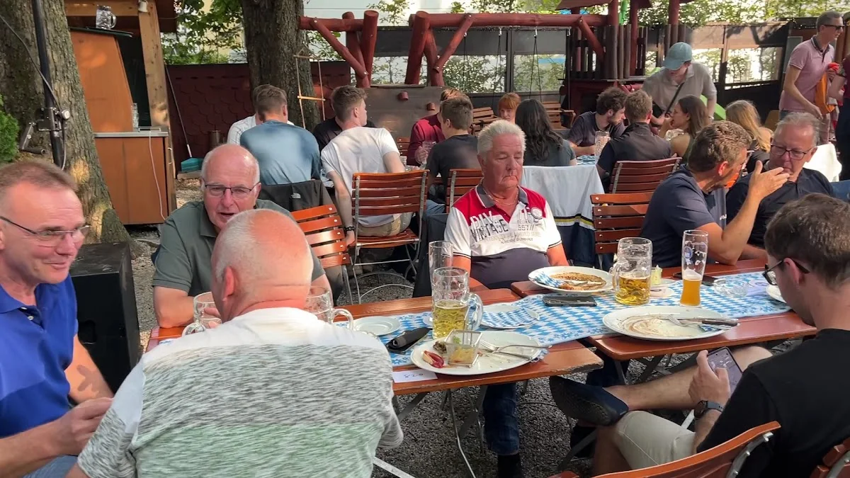Alter Wirt Moosach – Atmosphäre in München, Bayern