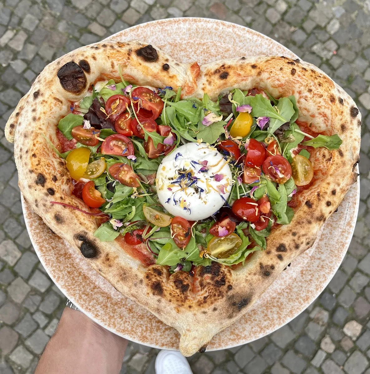 Lovebirds - Contemporary Pizza – Burrata in Berlin