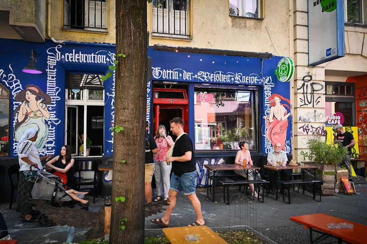 Göttin der Weisheit – Tümü in Berlin