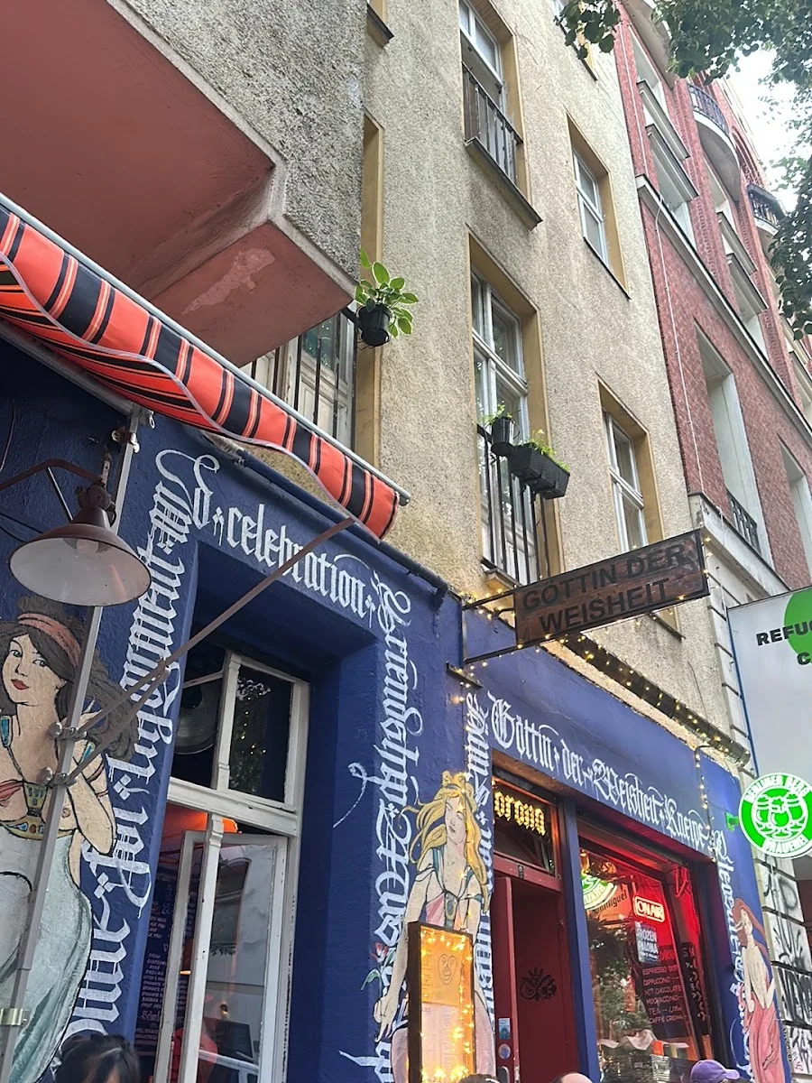 Göttin der Weisheit – Besucherfoto: Tolun Tosun in Berlin