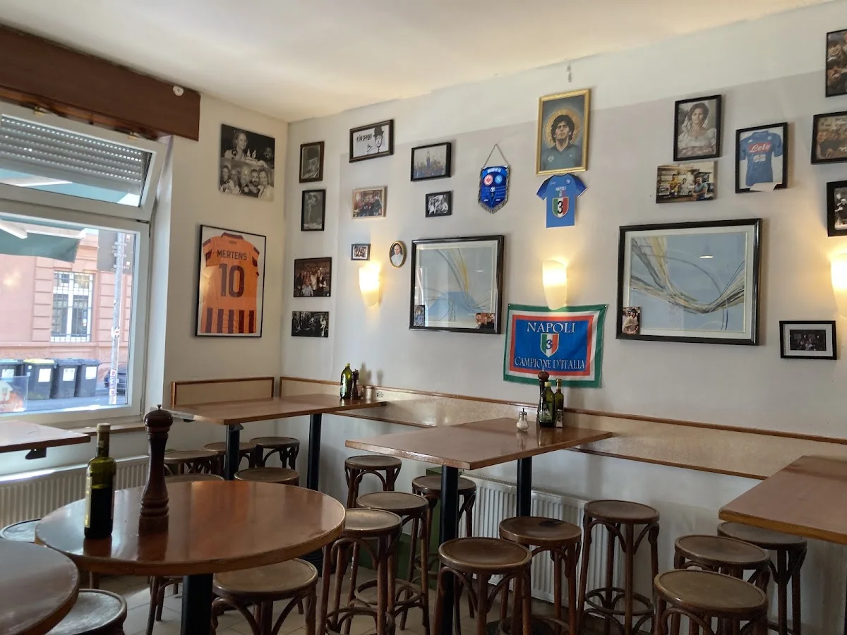 Pizzeria 7 Bello – Atmosphäre in Frankfurt am Main, Hessen