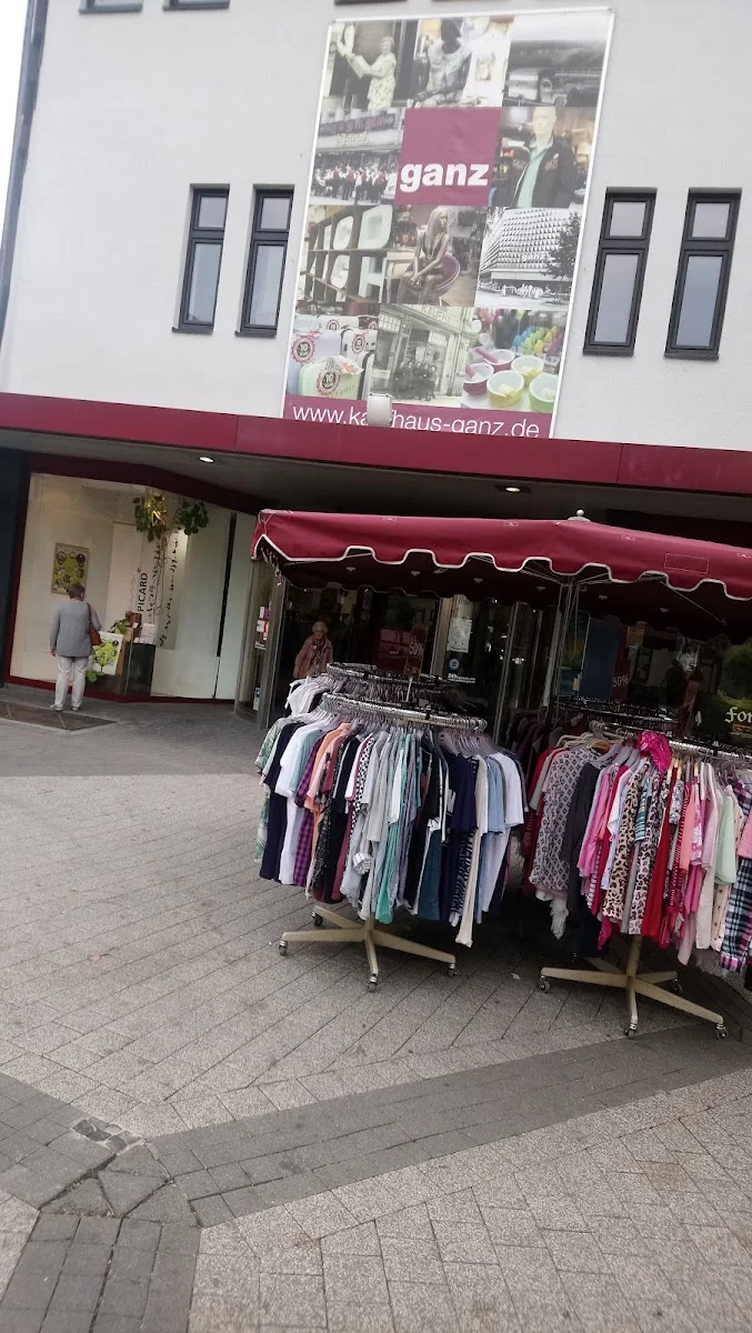 Kaufhaus Ernst Ganz GmbH – Innenansichten in Bensheim, Hessen