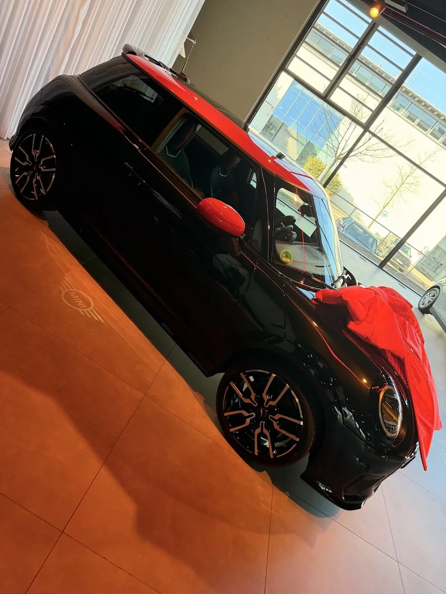 BMW Stuttgart – Besucherfoto von Mitch in Stuttgart, Baden-Württemberg