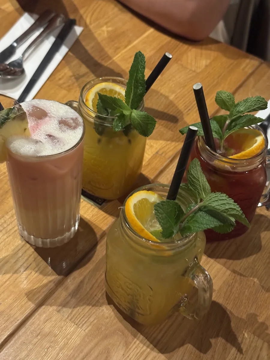 Mido Restaurant – Eistee in Berlin