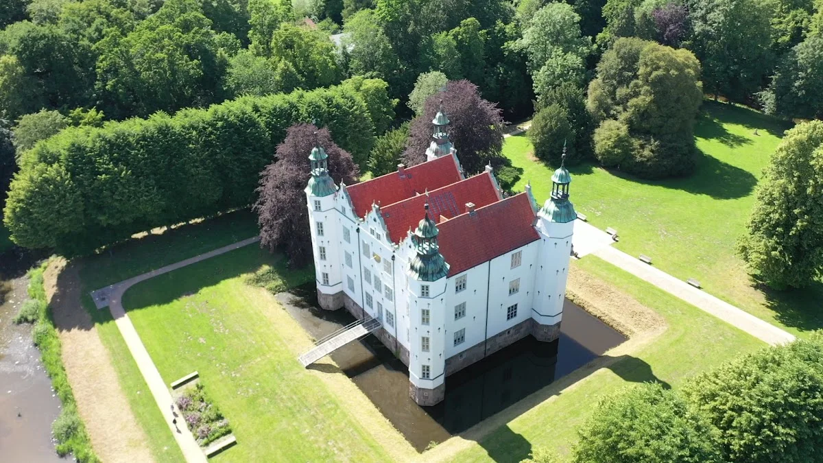 Schloss Ahrensburg – Museum in Ahrensburg, Schleswig-Holstein