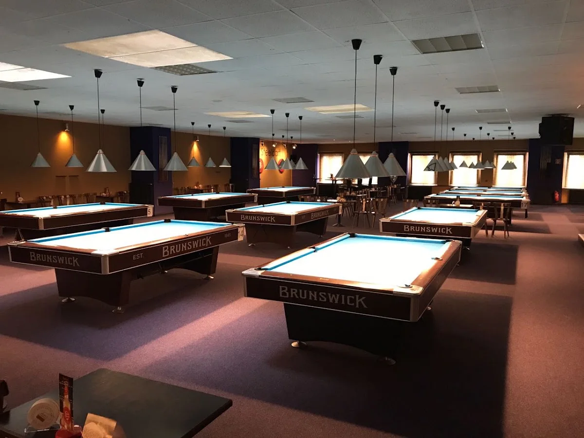 Billardhalle Pool & Blues – Vom Inhaber in Bergisch Gladbach, Nordrhein-Westfalen