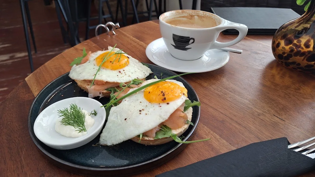 pottschwarz - das Café – Avocado-Toast in Mülheim an der Ruhr, Nordrhein-Westfalen