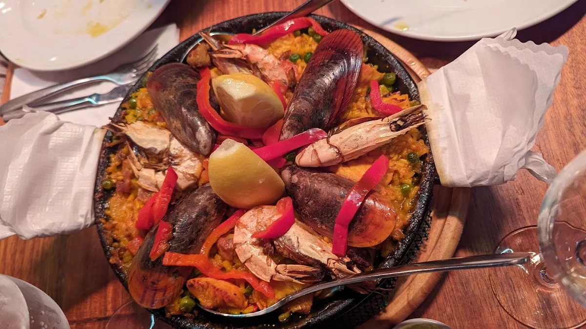 Restaurant Casa Madeira – Paella in Hamburg