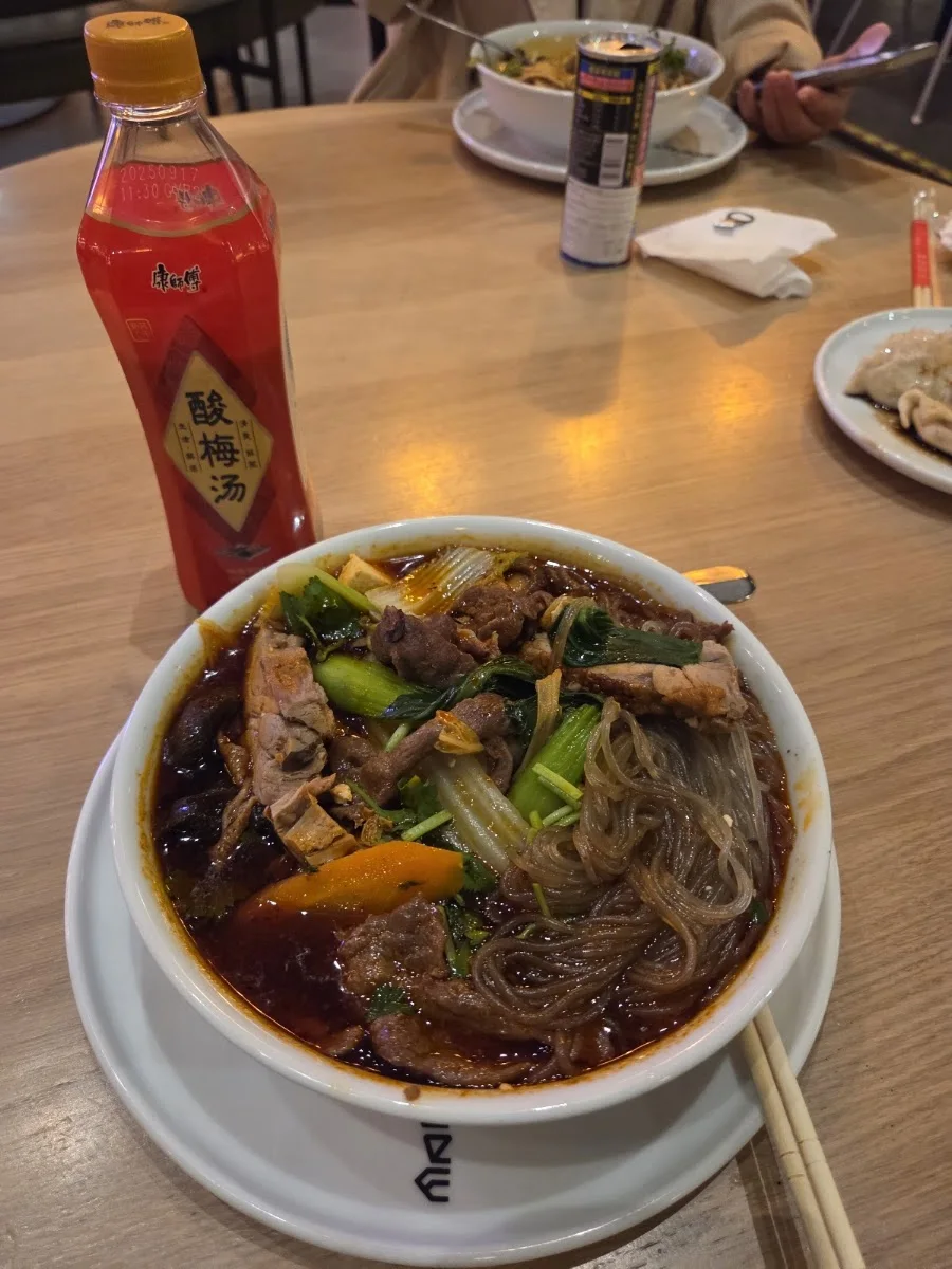 Manifesto Market – Rindfleischsuppe in Berlin