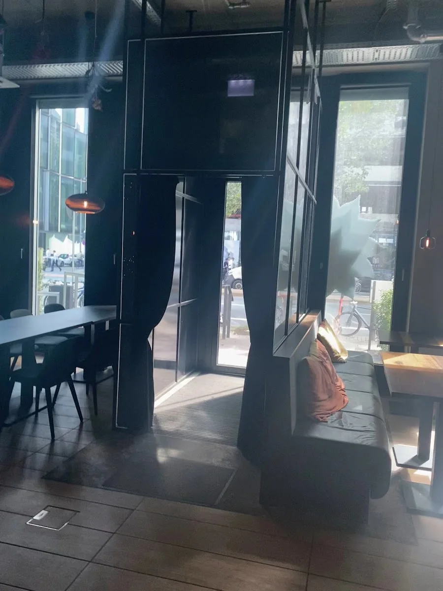 AMAN Tandoor & Bar – Atmosphäre in Frankfurt am Main, Hessen