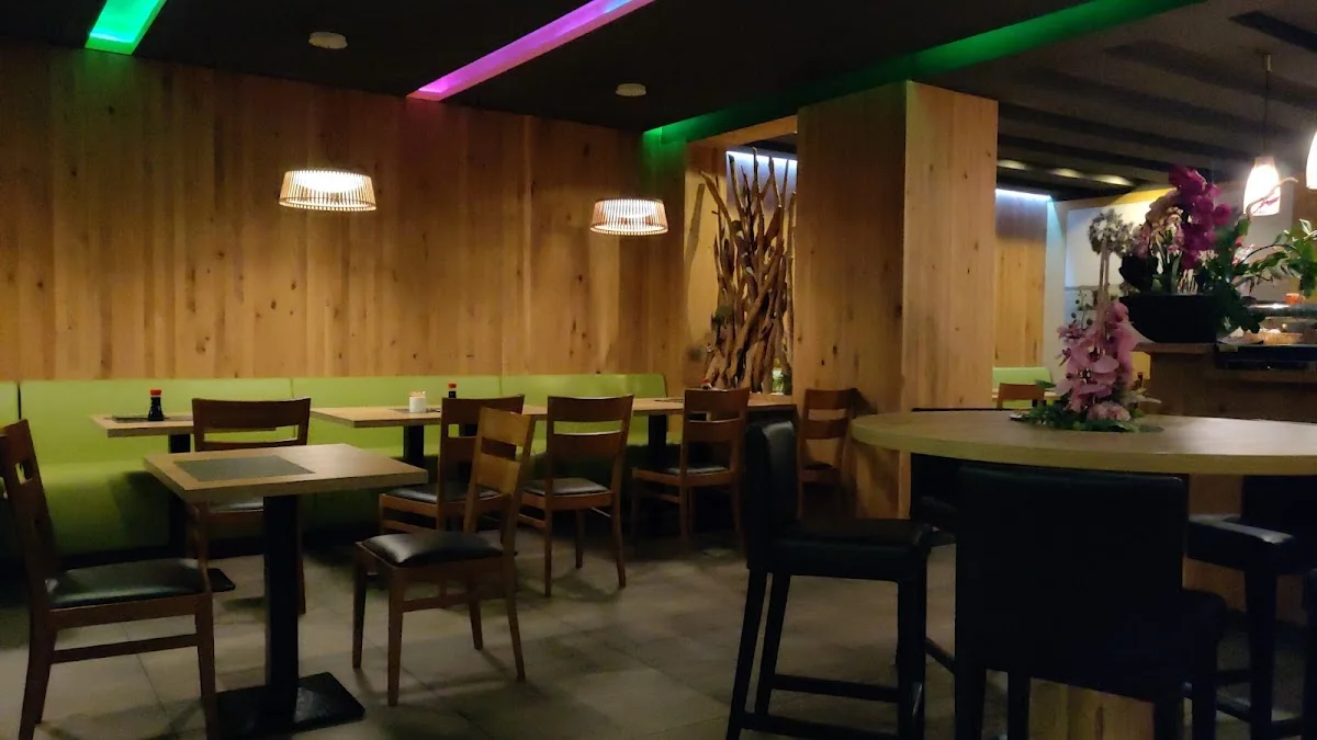 MAIA Asiatische Küche -Sushi – Atmosphäre in Stuttgart Weilimdorf, Baden-Württemberg