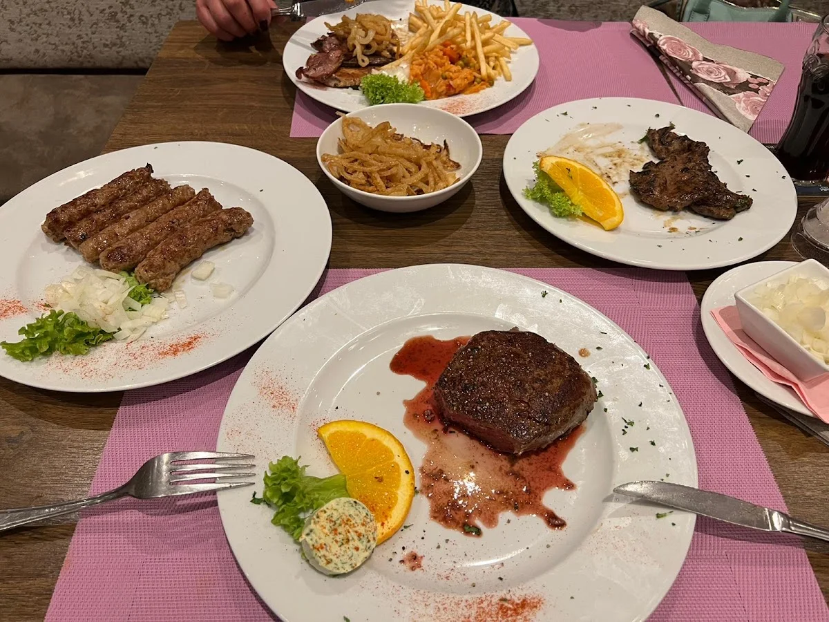 Restaurant Germania – Essen und Trinken in Pulheim, Nordrhein-Westfalen
