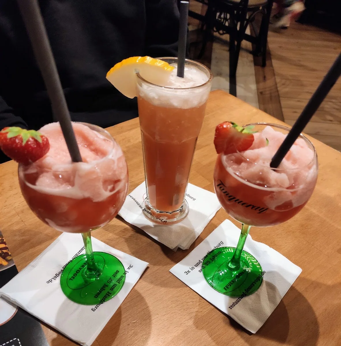 Restaurant Feuervogel – Essen und Trinken in Hamburg