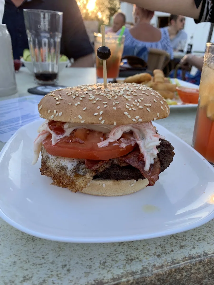 Robertobeach - Eventlocation & Beachclub – Hamburger in Aschheim, Bayern