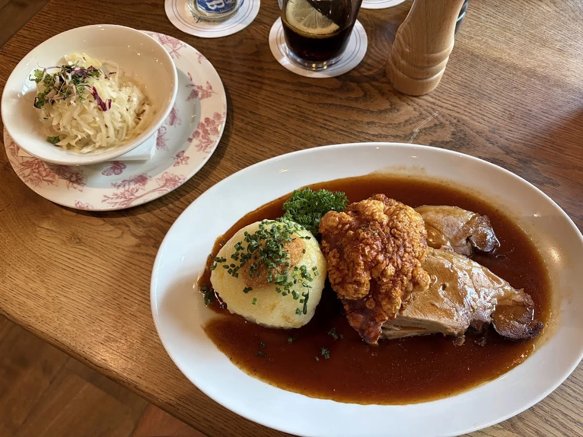 Harlachinger Jagdschlössl – Essen und Trinken in München, Bayern