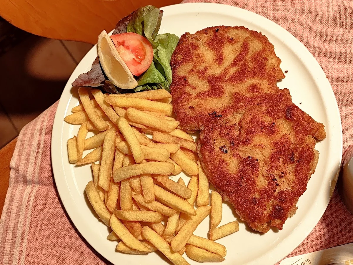 Efsane Gasthaus Rudolph – Essen und Trinken in Liederbach am Taunus, Hessen