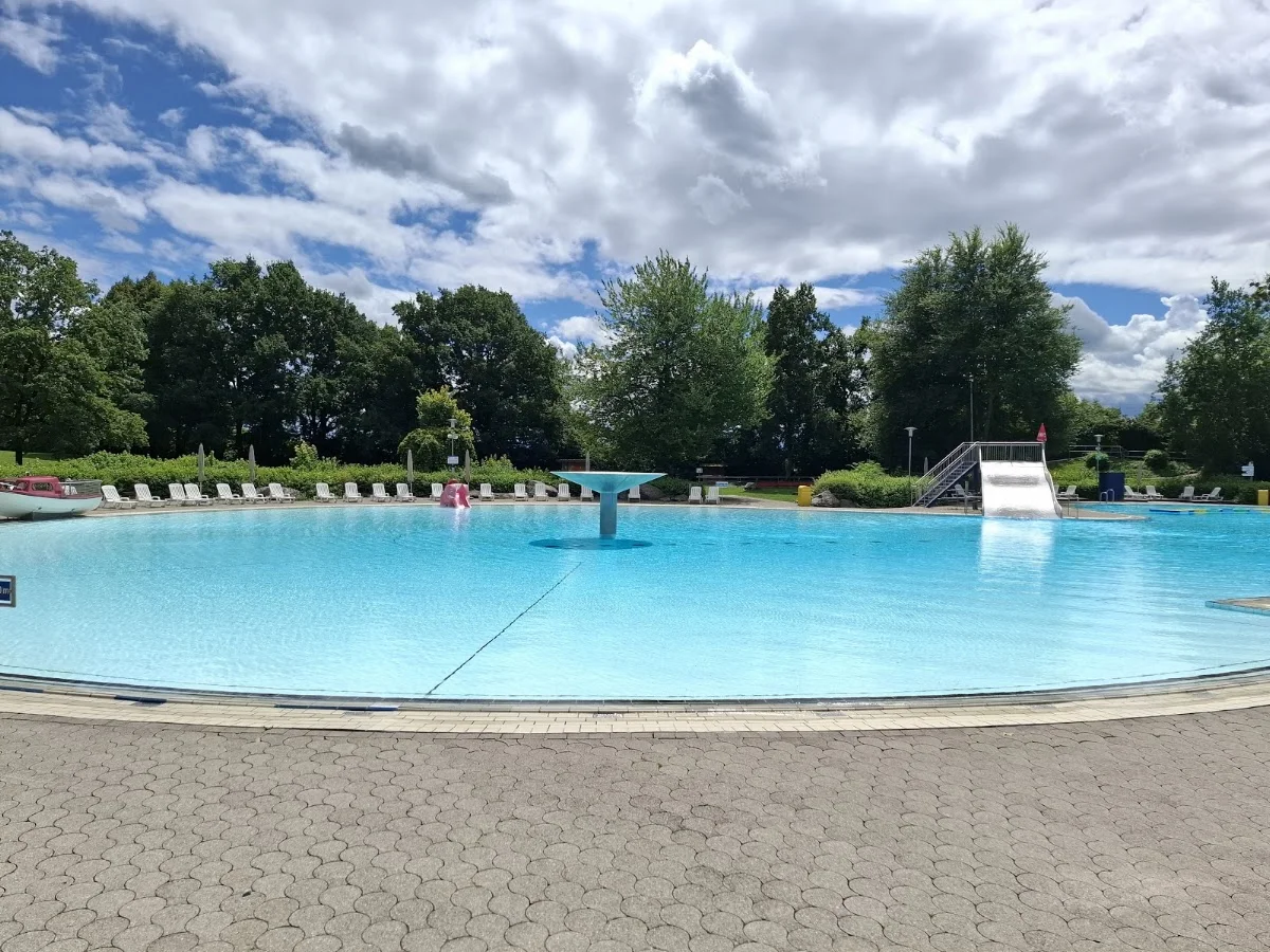 Badria - Erlebnisbad & Sauna – Schwimmbecken in Wasserburg am Inn, Bayern