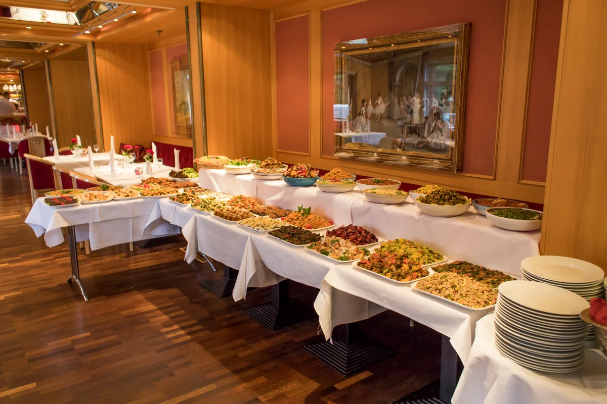 Cana Restaurant & Catering – Atmosphäre in Berlin