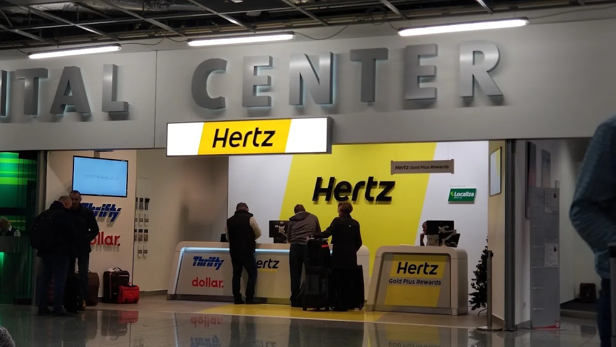 Hertz Autovermietung Frankfurt am Main Flughafen – Außenbereich in Frankfurt am Main, Hessen
