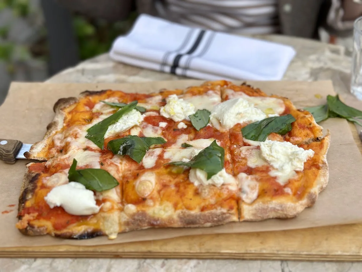 SUPERNOVA Bar & Trattoria – Essen und Trinken in München, Bayern