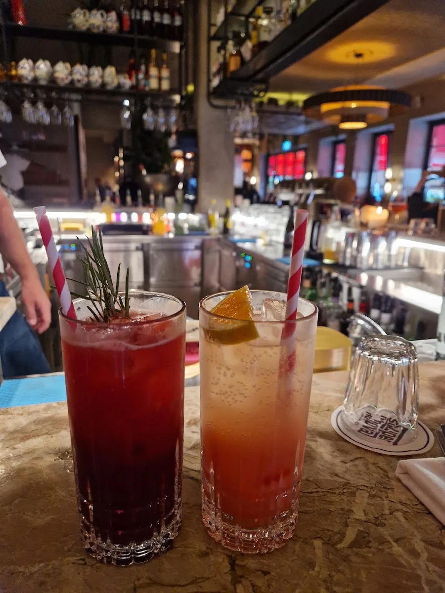 SUPERNOVA Bar & Trattoria – Saft in München, Bayern
