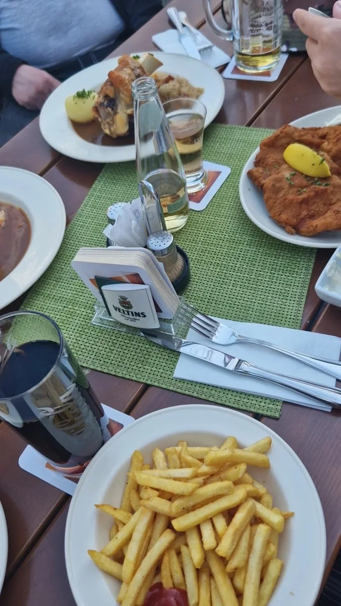 Hax'nhaus Tegernseer Tönnchen – Bayerisches Restaurant in Berlin