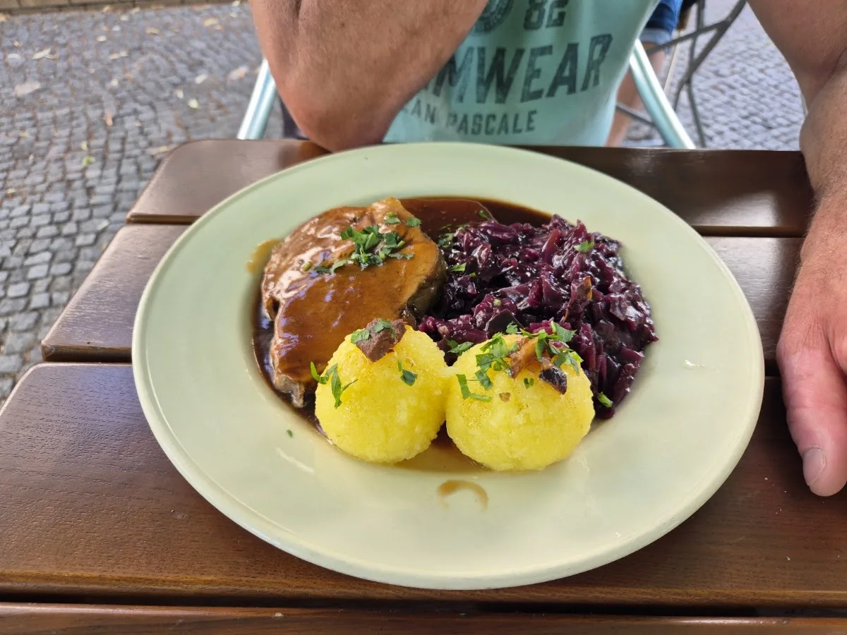 Hax'nhaus Tegernseer Tönnchen – Sauerbraten in Berlin