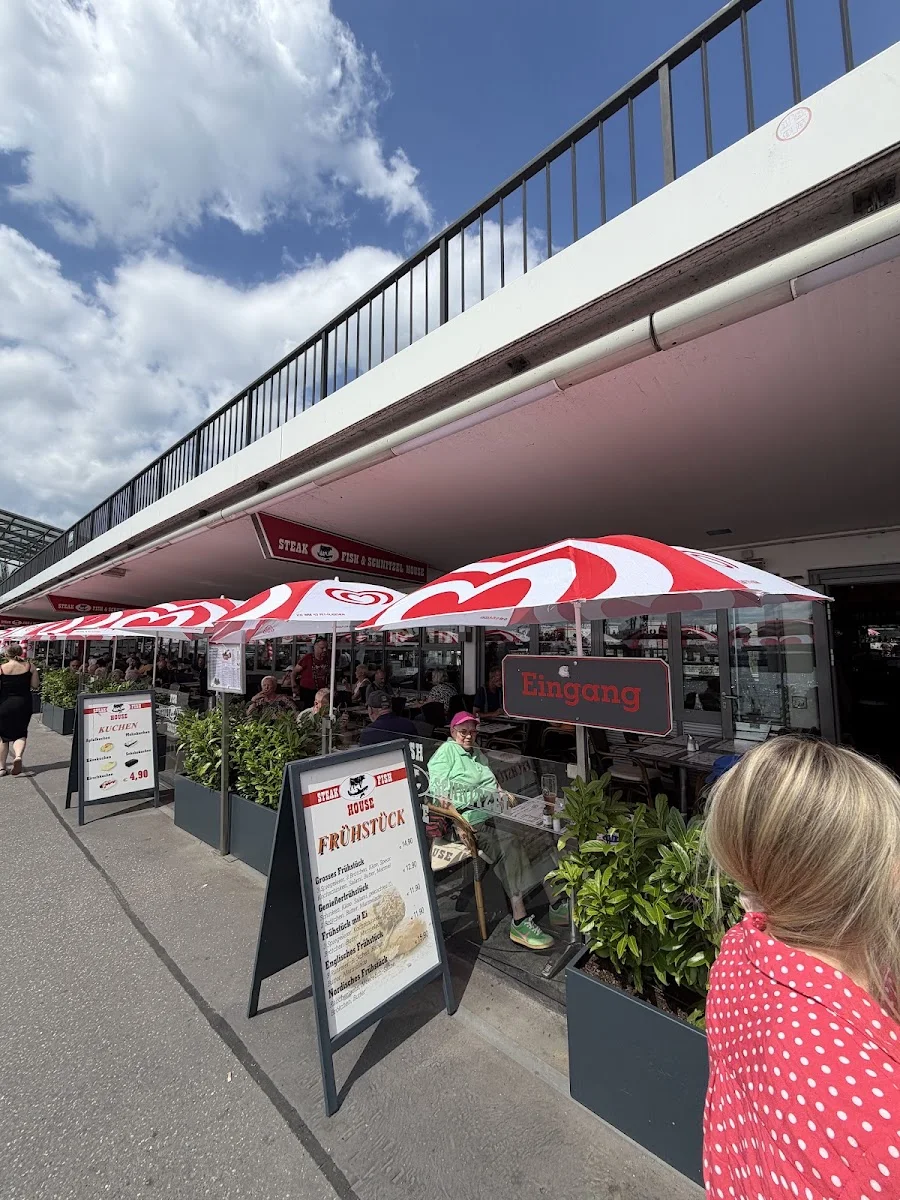 Steakhouse Landungsbrücken – Restaurant mit europäischer Küche in Hamburg
