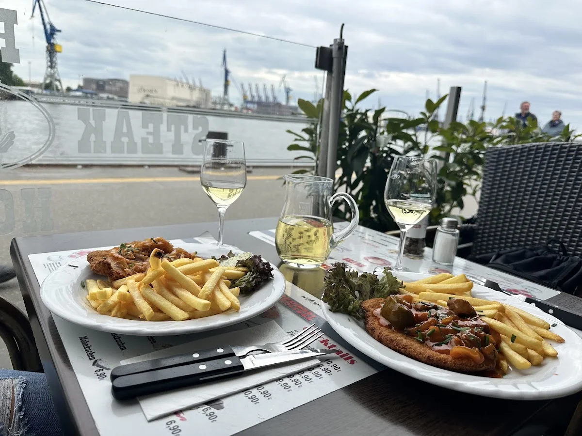 Steakhouse Landungsbrücken – Essen und Trinken in Hamburg