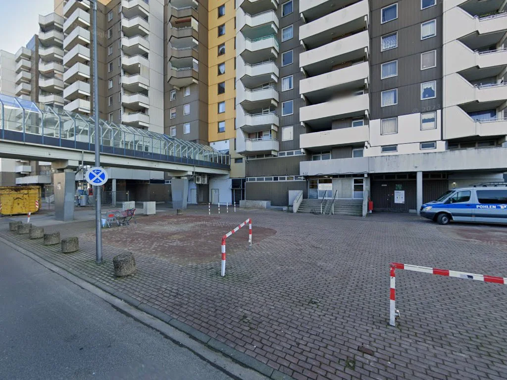 City-Center Köln-Chorweiler – Street View & 360°-Fotos in Köln, Nordrhein-Westfalen