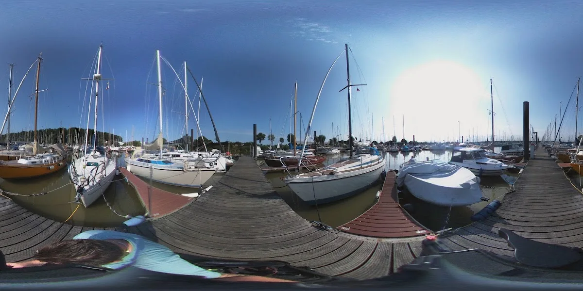 Hamburger Yachthafen-Gemeinschaft e.V. – Street View & 360°-Fotos in Wedel, Schleswig-Holstein
