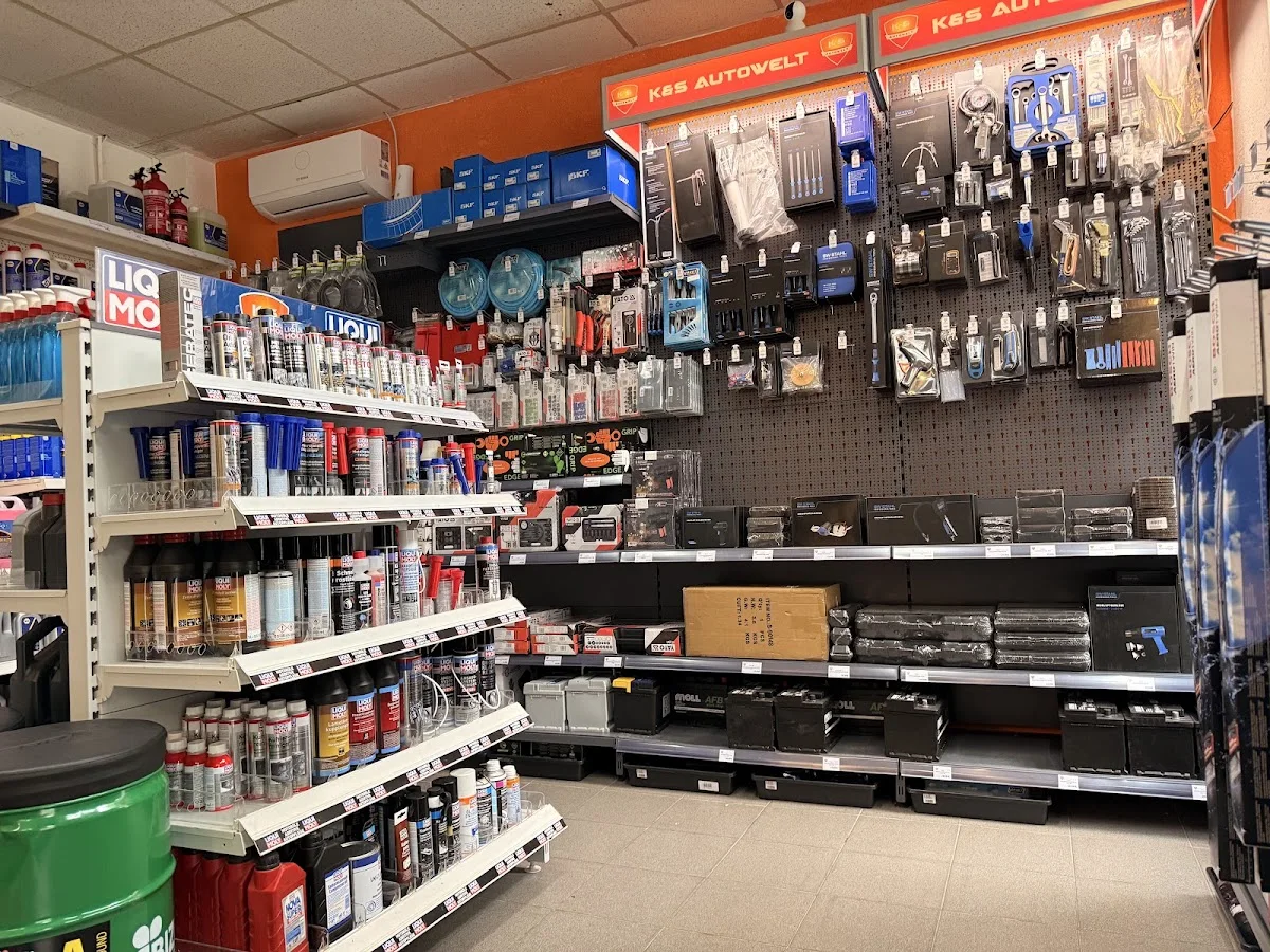 K&S - Autowelt / Autoteile Bottrop – Innenansichten in Bottrop, Nordrhein-Westfalen