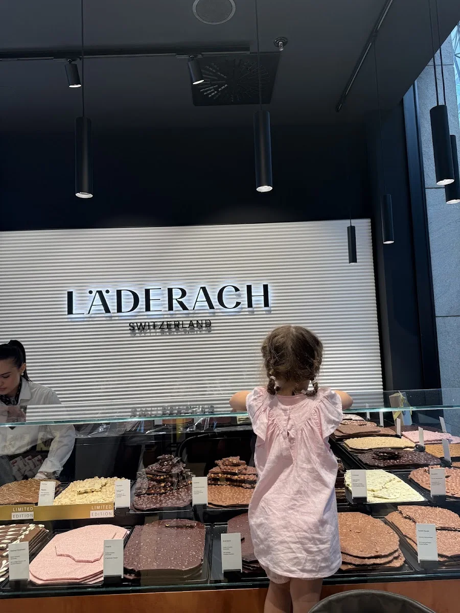 Läderach – Schokoladengeschäft in Oberhausen, Nordrhein-Westfalen